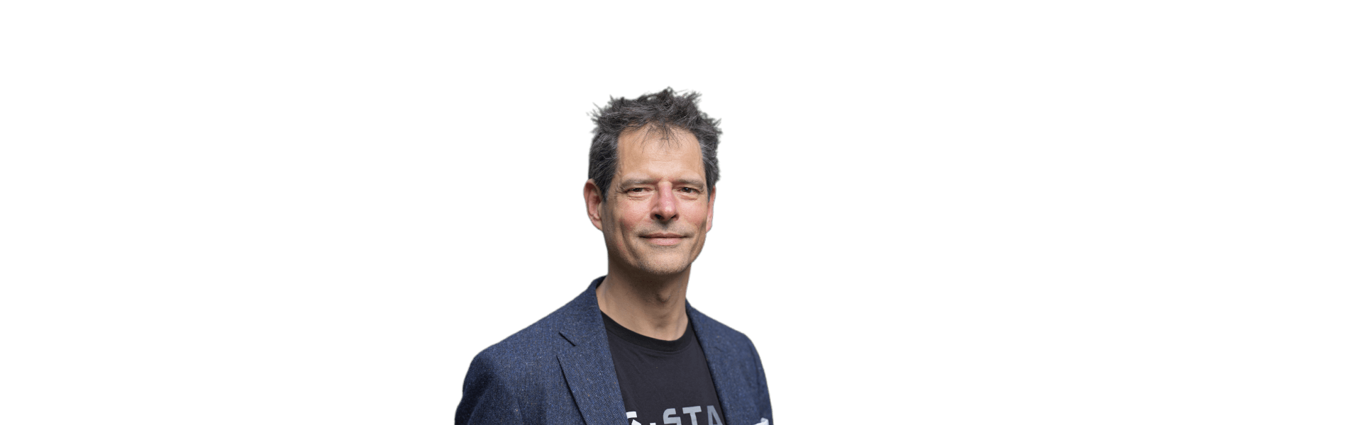 Professioneel portret Iwan Koenderman – content creator & ghostwriter, helpt ondernemers zichtbaar te worden.