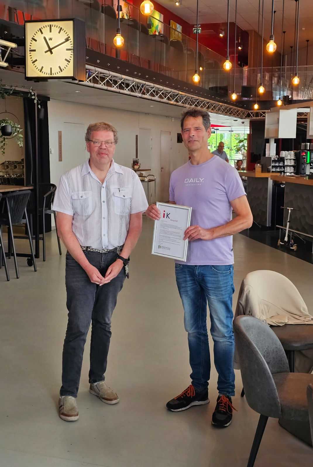 Avatar: image of recommendation from Stichting De Partner for Iwan, highlighting social media and content management work.