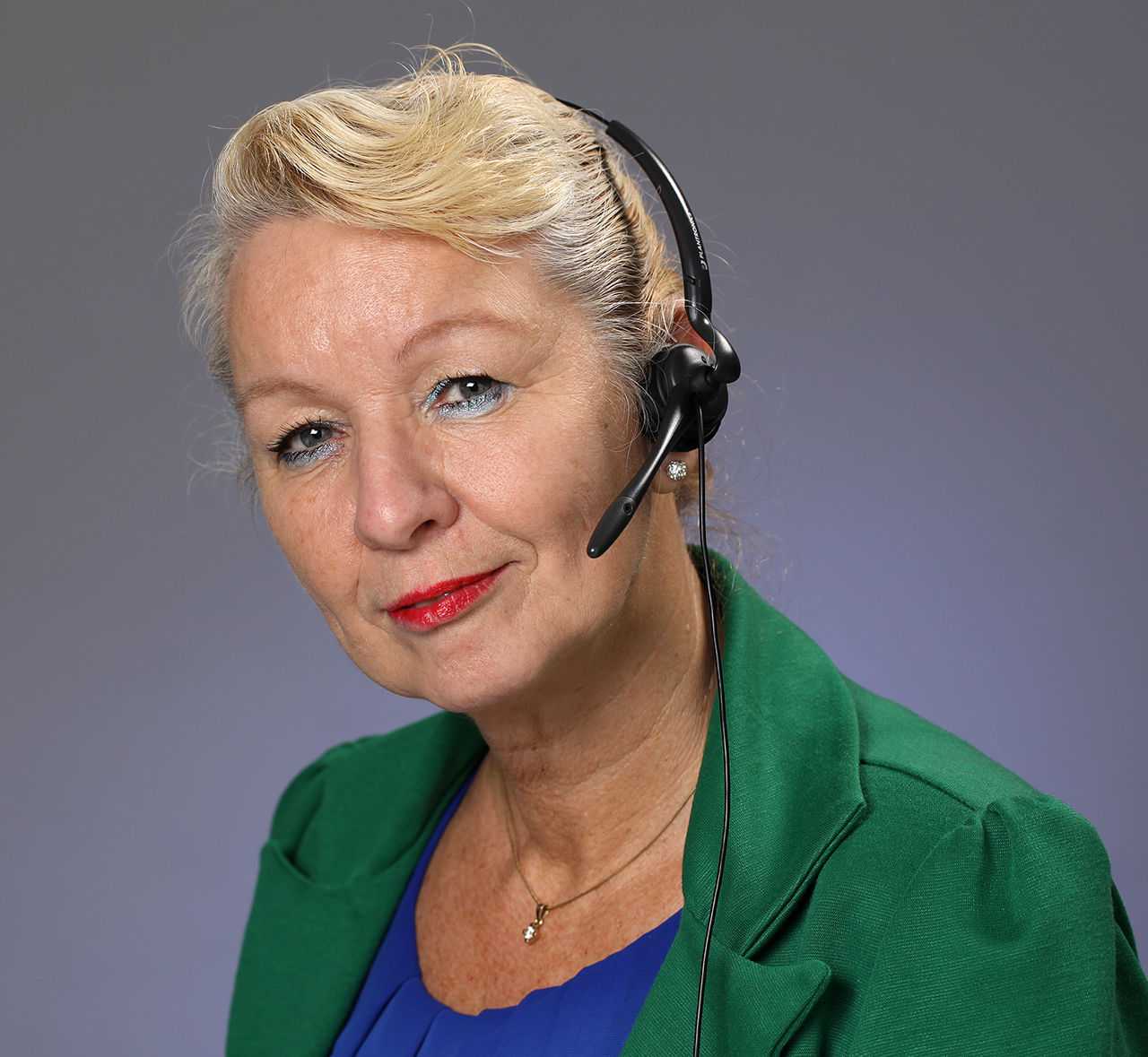 Portret van een klant die positief spreekt over de ondersteuning bij bedrijfsstrategie en online aanwezigheid.